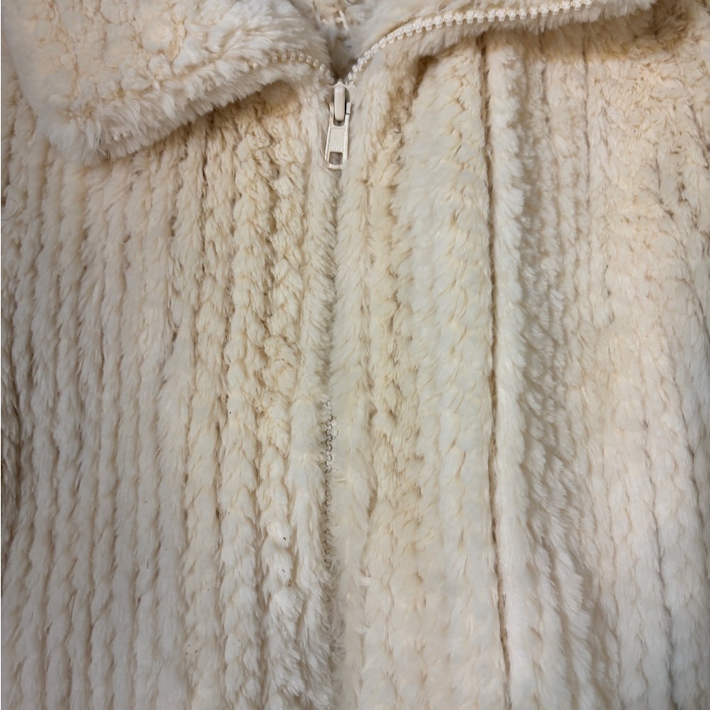 Cream Fur teddy bear Zip-Up bomber Jacket never worn cozy size medium - Picture 3 of 8